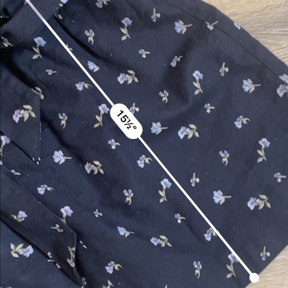 American Eagle floral paper bag mini skirt - Picture 4 of 4